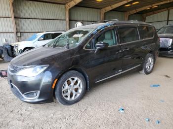  Salvage Chrysler Pacifica