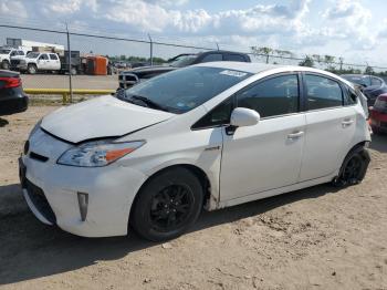  Salvage Toyota Prius