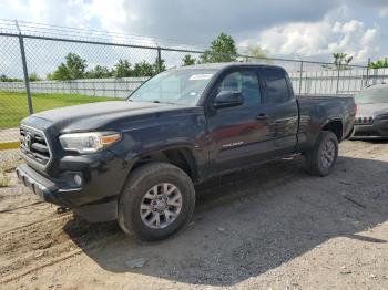  Salvage Toyota Tacoma