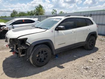  Salvage Jeep Cherokee