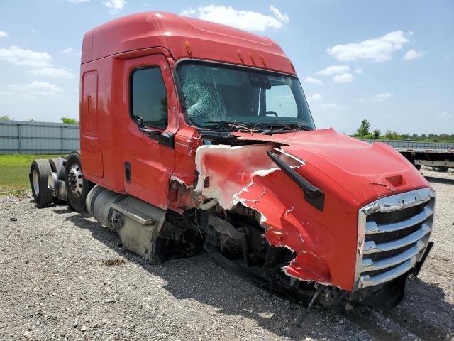  Salvage Freightliner Cascadia 1