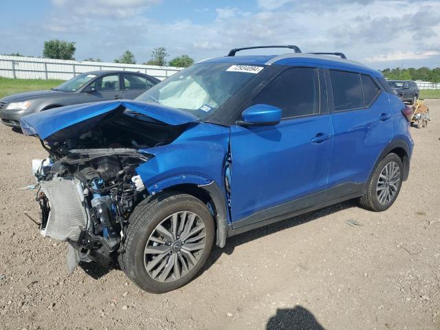  Salvage Nissan Kicks