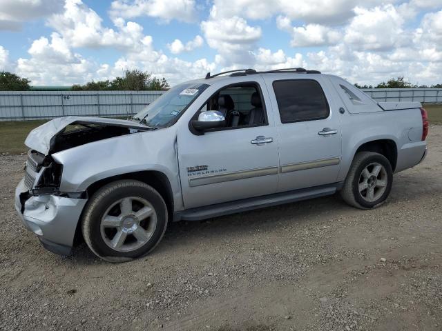  Salvage Chevrolet Avalanche