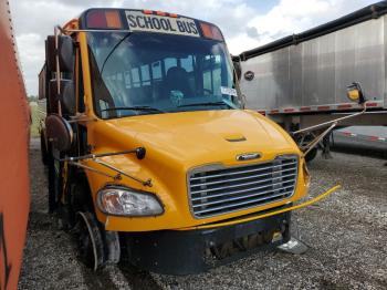  Salvage Freightliner Chassis B2