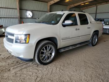  Salvage Chevrolet Avalanche