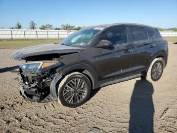  Salvage Hyundai TUCSON