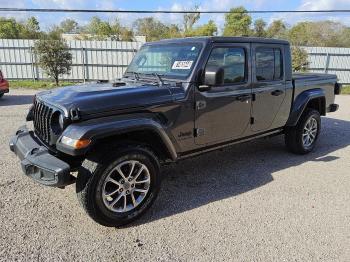  Salvage Jeep Gladiator