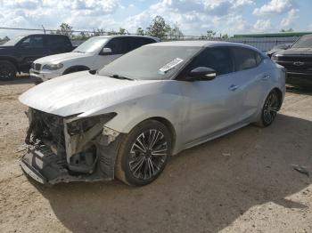  Salvage Nissan Maxima