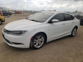  Salvage Chrysler 200