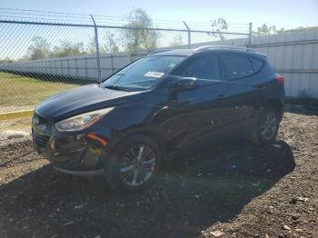  Salvage Hyundai TUCSON