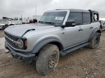  Salvage Ford Bronco