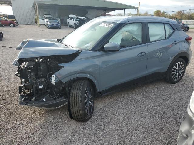  Salvage Nissan Kicks