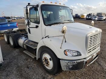  Salvage Freightliner M2 112 Med