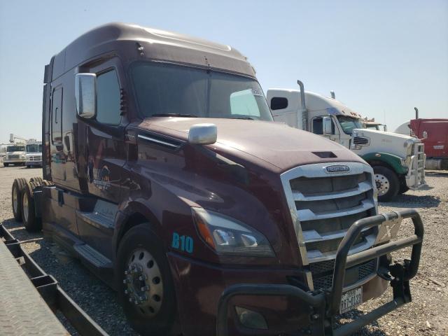  Salvage Freightliner Cascadia 1