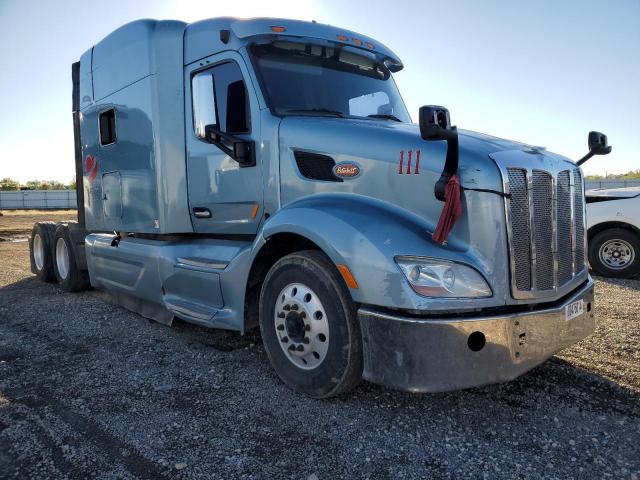  Salvage Peterbilt 579