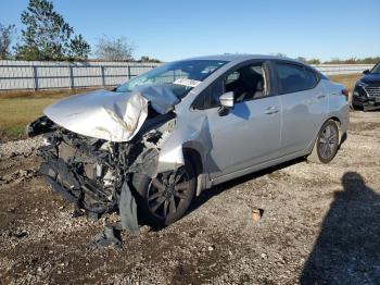  Salvage Nissan Versa