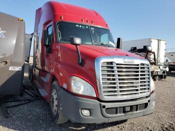  Salvage Freightliner Cascadia 1