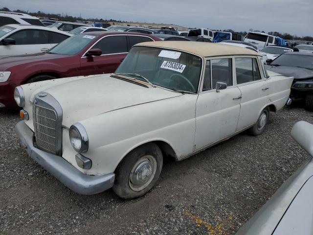  Salvage Mercedes-Benz 230-class