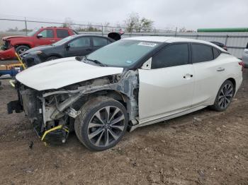  Salvage Nissan Maxima