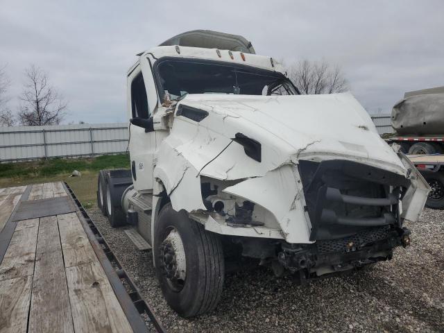  Salvage Freightliner Cascadia 1