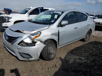  Salvage Nissan Versa