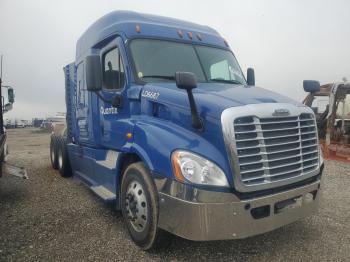  Salvage Freightliner Cascadia 1