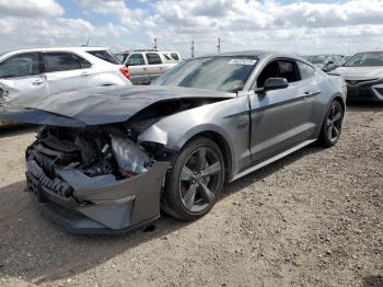  Salvage Ford Mustang