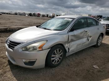  Salvage Nissan Altima