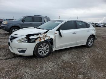  Salvage Nissan Altima