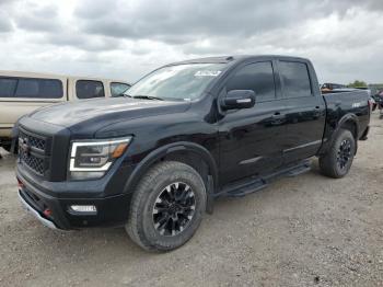  Salvage Nissan Titan
