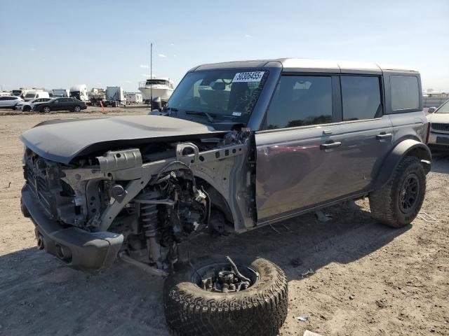  Salvage Ford Bronco