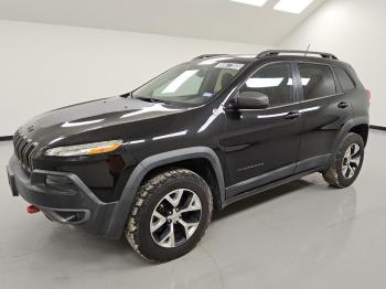  Salvage Jeep Cherokee