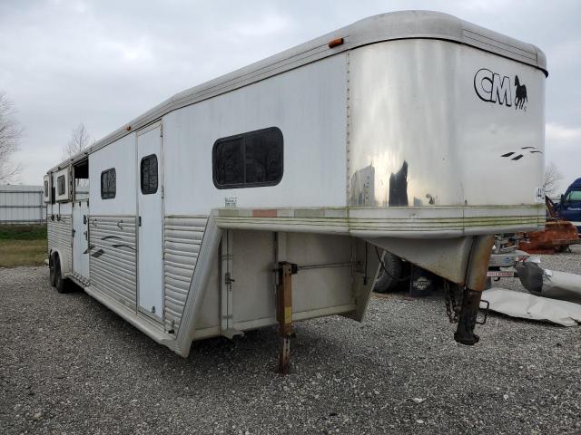  Salvage Hors Trailer