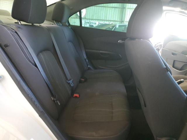 Chevrolet Sonic Lt Image 6