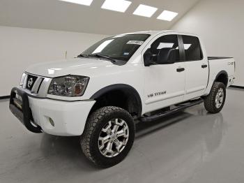  Salvage Nissan Titan