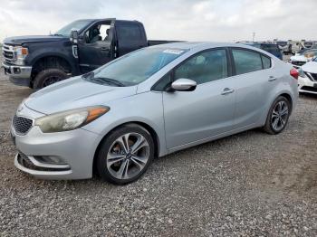  Salvage Kia Forte