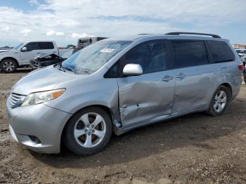  Salvage Toyota Sienna