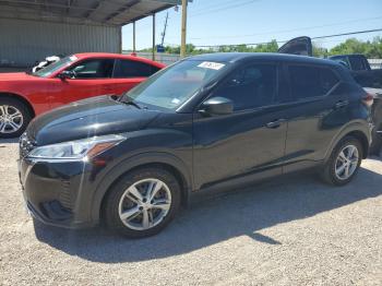  Salvage Nissan Kicks