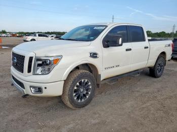  Salvage Nissan Titan