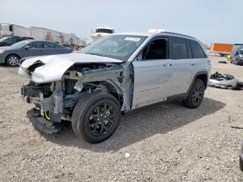  Salvage Jeep Grand Cherokee