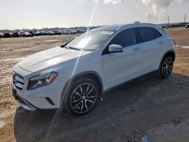  Salvage Mercedes-Benz GLA