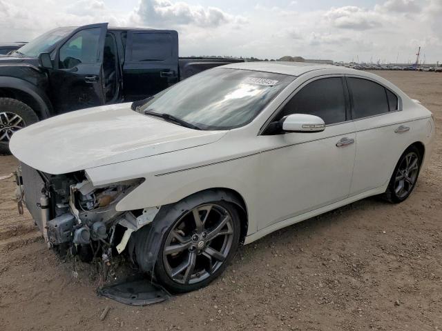  Salvage Nissan Maxima