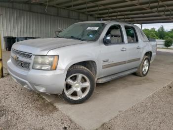  Salvage Chevrolet Avalanche