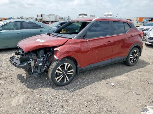  Salvage Nissan Kicks
