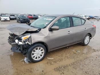  Salvage Nissan Versa
