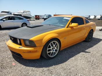  Salvage Ford Mustang