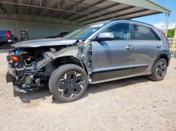  Salvage Kia Niro