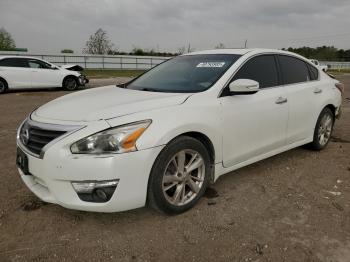  Salvage Nissan Altima