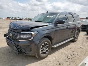  Salvage Ford Expedition