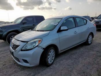  Salvage Nissan Versa